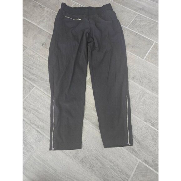 Women's Athleta Pull On Athletic Cropped Pants Black Size 6 - Picture 1 of 8